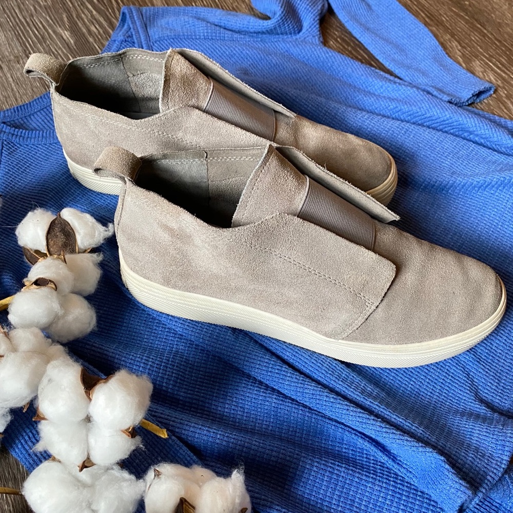 Dolce Vita | 10 | gray suede leather white sole - Picture 3 of 16